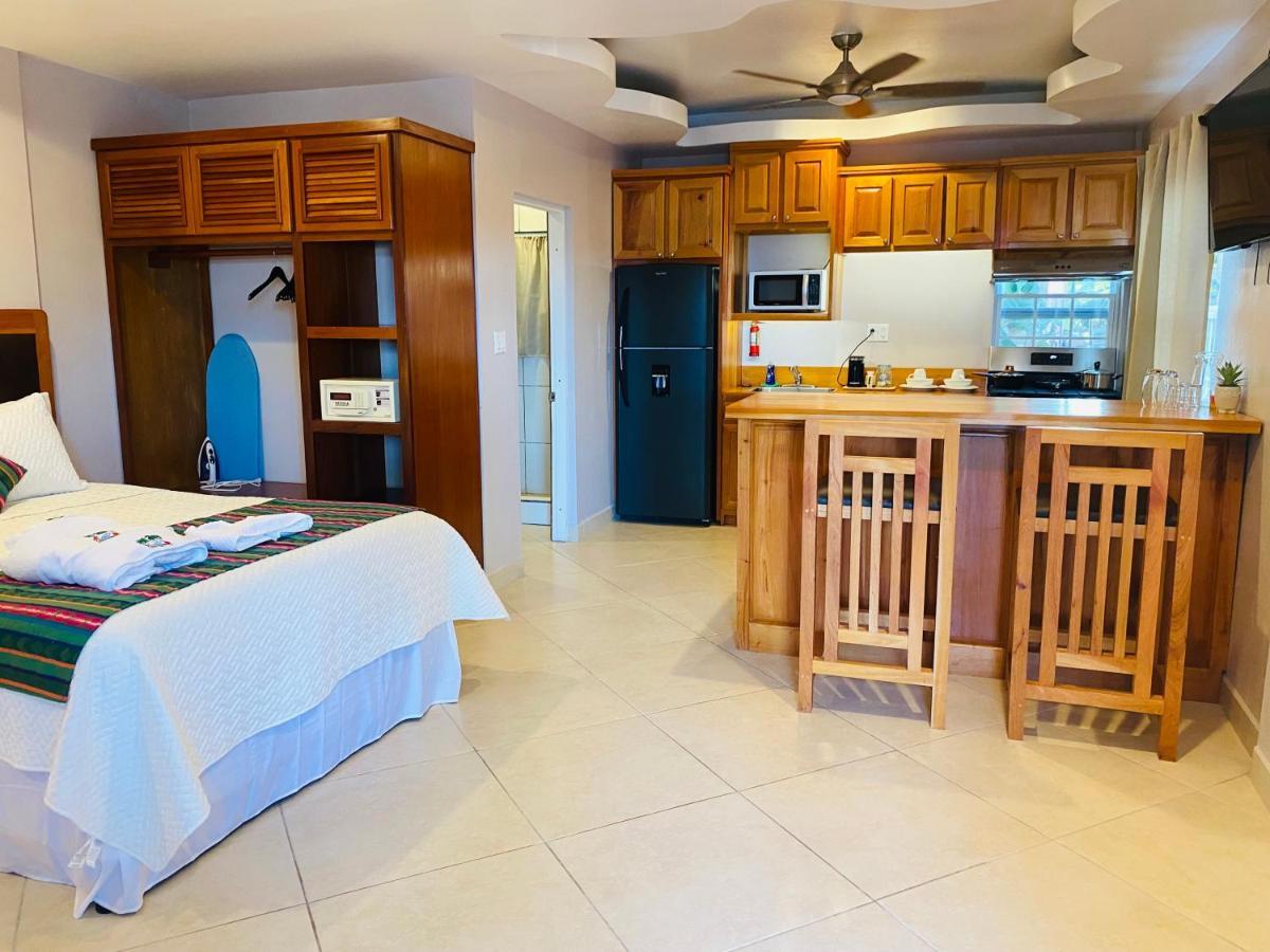 La Isla Resort Caye Caulker Eksteriør billede