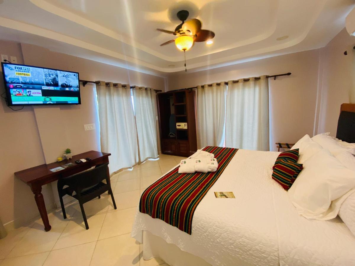 La Isla Resort Caye Caulker Eksteriør billede