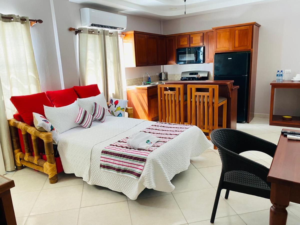 La Isla Resort Caye Caulker Eksteriør billede